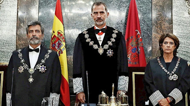 Quién es quién en la Justicia a través del lenguaje de las togas y los símbolos